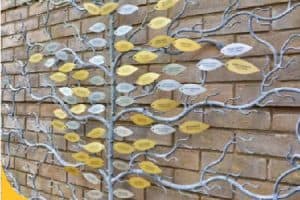 http://Medium%20Rustic%20Garden%20Tree
