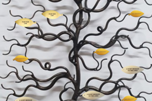 http://Medium%20Bronze%20Wood%20Tree